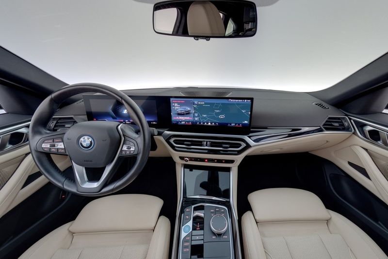 BMW i4 bild 13