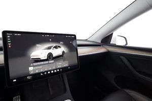 Tesla Model Y bild 22