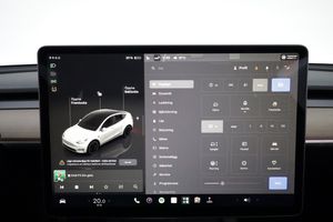Tesla Model Y bild 18