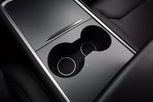 Tesla Model Y bild 23