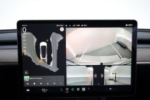 Tesla Model Y bild 21