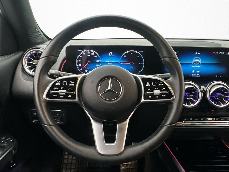 Mercedes EQB300 bild 17