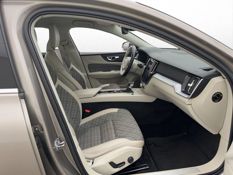 Volvo V60 bild 23