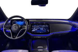 Mercedes E300 bild 8