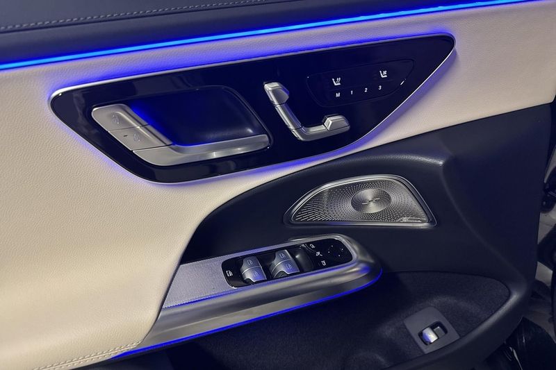 Mercedes E300 bild 12