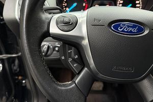Ford Kuga bild 16