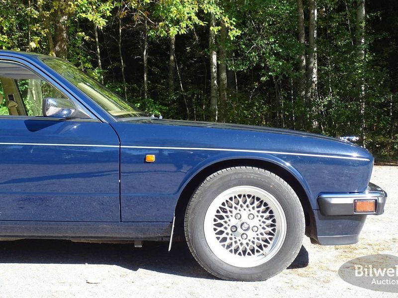 Jaguar XJ12 bild 2
