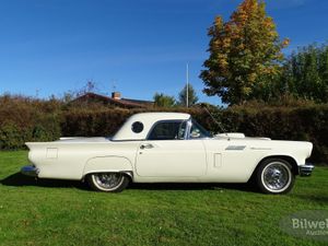 Ford Thunderbird bild 23