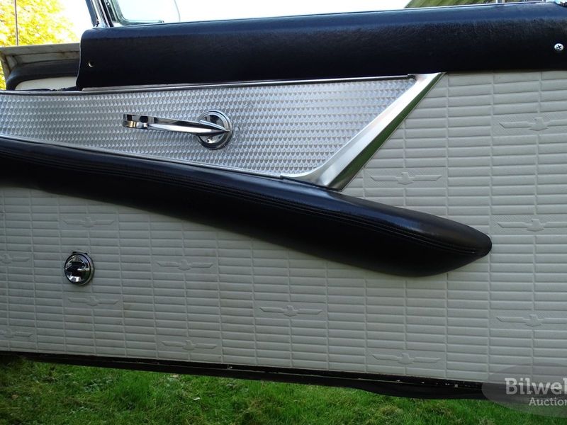 Ford Thunderbird bild 56