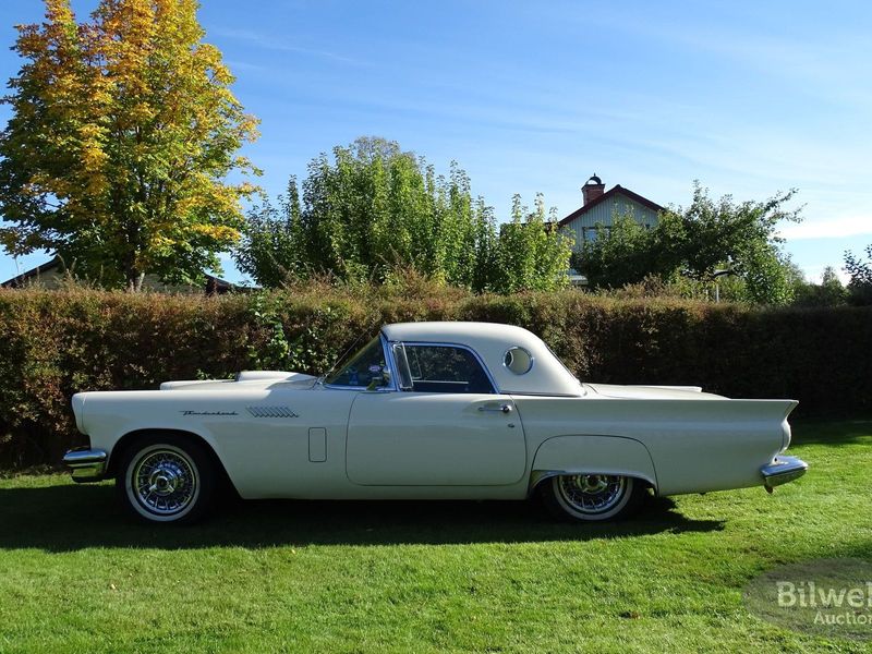 Ford Thunderbird bild 15