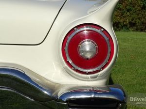 Ford Thunderbird bild 7