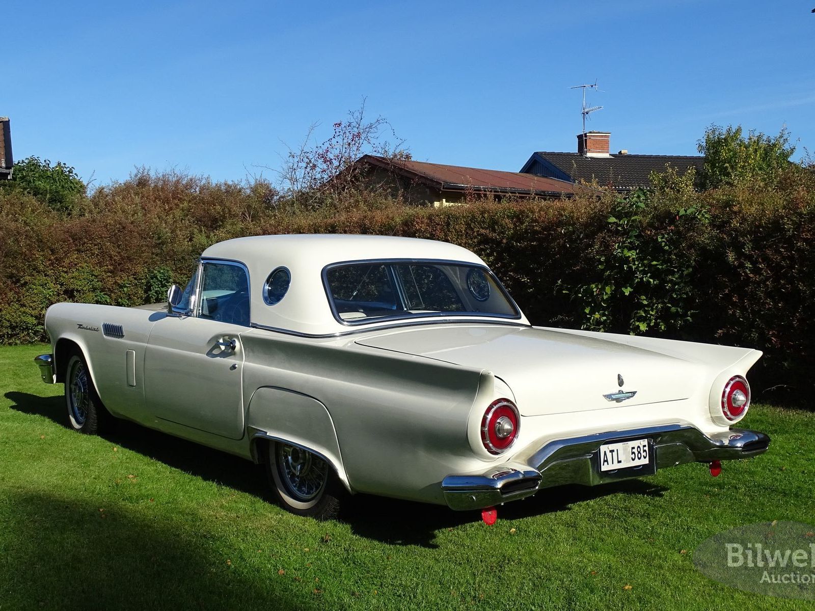 Ford Thunderbird