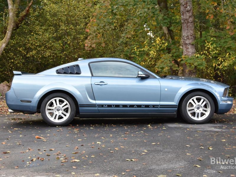 Ford Mustang bild 2