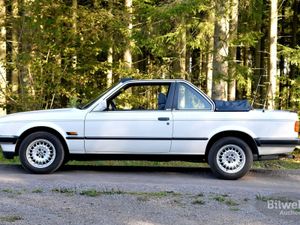 BMW 320 bild 2