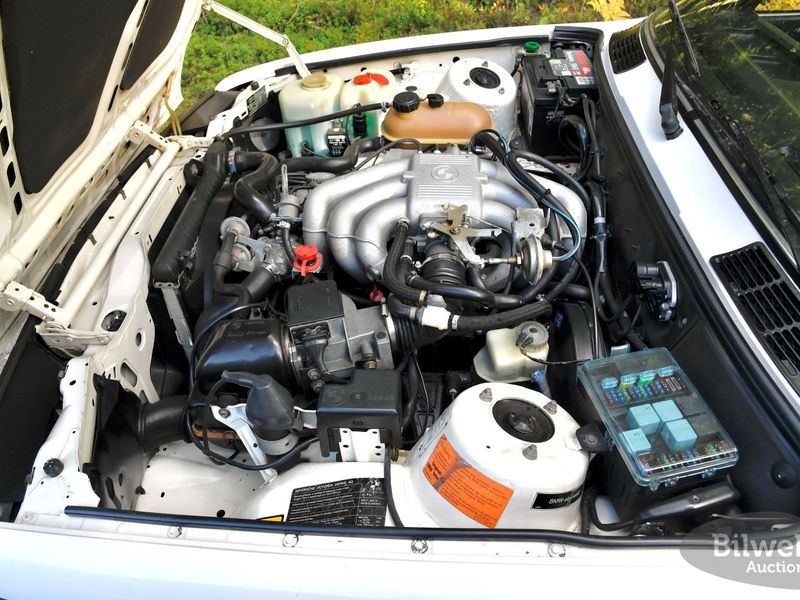 BMW 320 bild 40