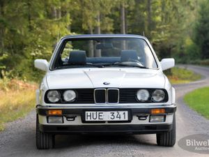 BMW 320 bild 7