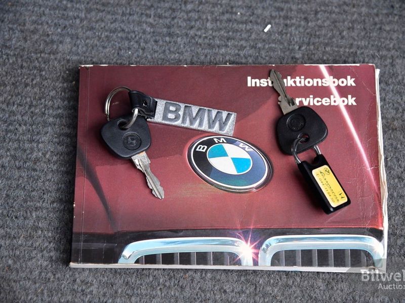 BMW 320 bild 51
