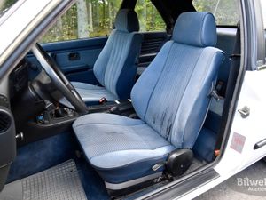 BMW 320 bild 24
