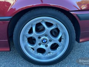 BMW 325 bild 11