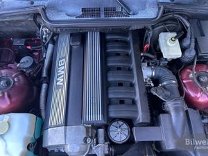 BMW 325 bild 24