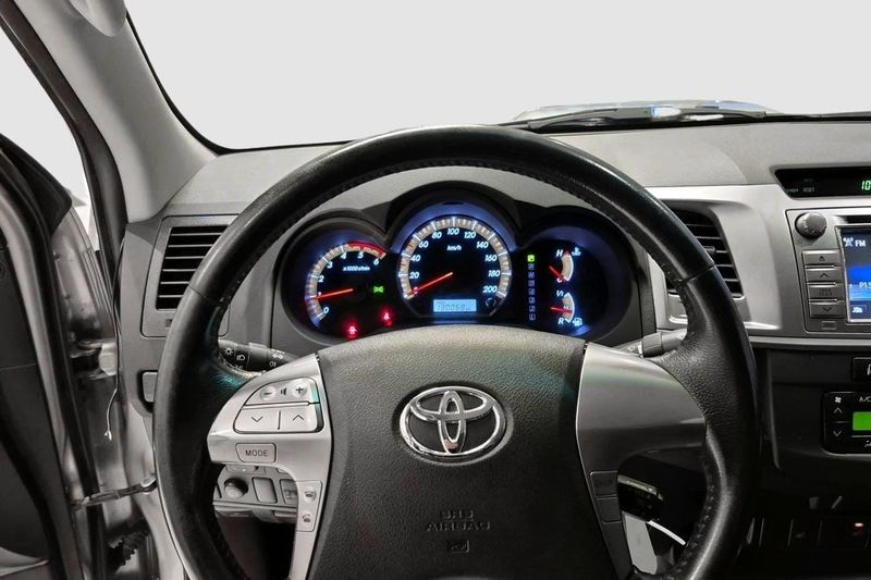 Toyota Hilux bild 10