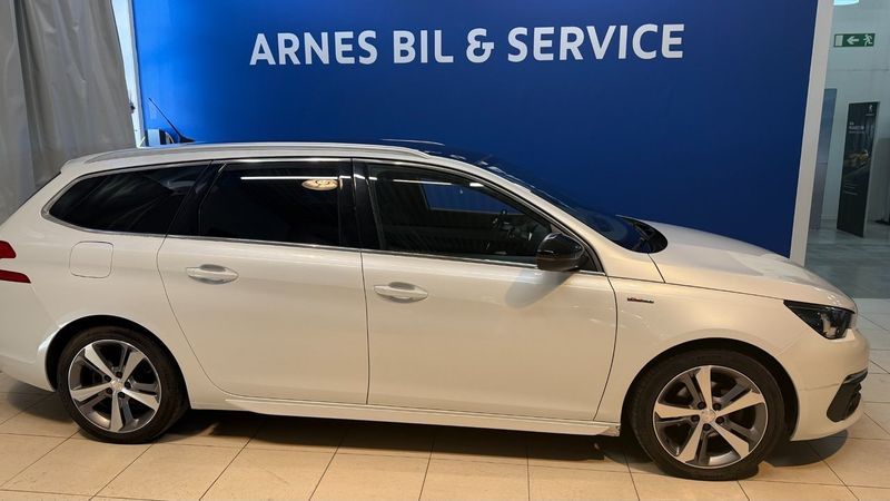 Peugeot 308 SW bild 2