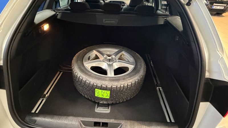 Peugeot 308 SW bild 4