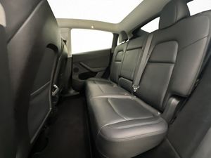 Tesla Model Y bild 28