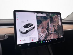 Tesla Model Y bild 21