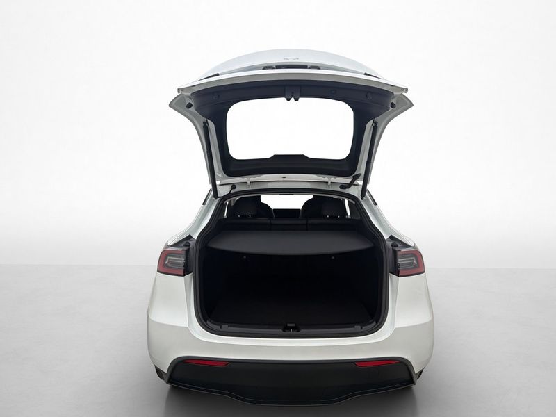 Tesla Model Y bild 29