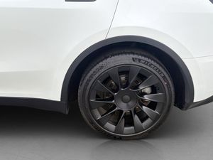 Tesla Model Y bild 33