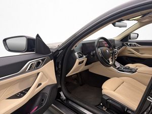 BMW i4 bild 12