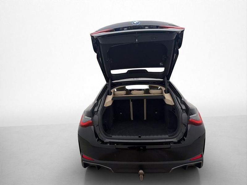 BMW i4 bild 31