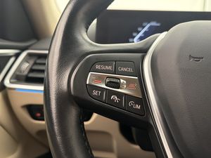 BMW i4 bild 15