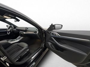 BMW i4 bild 25