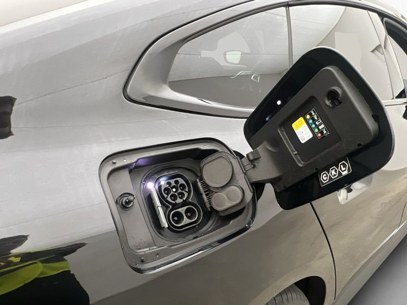 BMW i4 bild 31