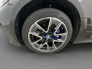 BMW i4 bild 34