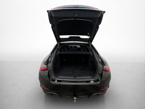 BMW i4 bild 28