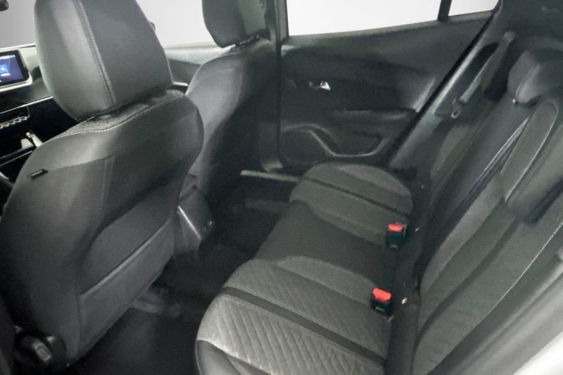Peugeot 2008 bild 6