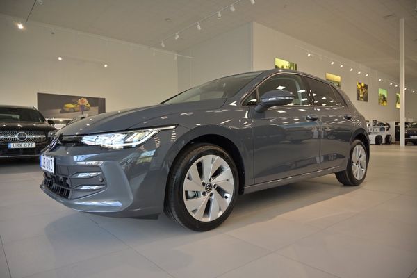 Volkswagen Golf 1.5 eTSI 150hk Life Edition *HÖSTKAMPANJ!* - 2027