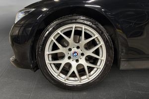 BMW 330 bild 16