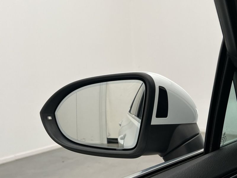 Volkswagen Passat bild 11