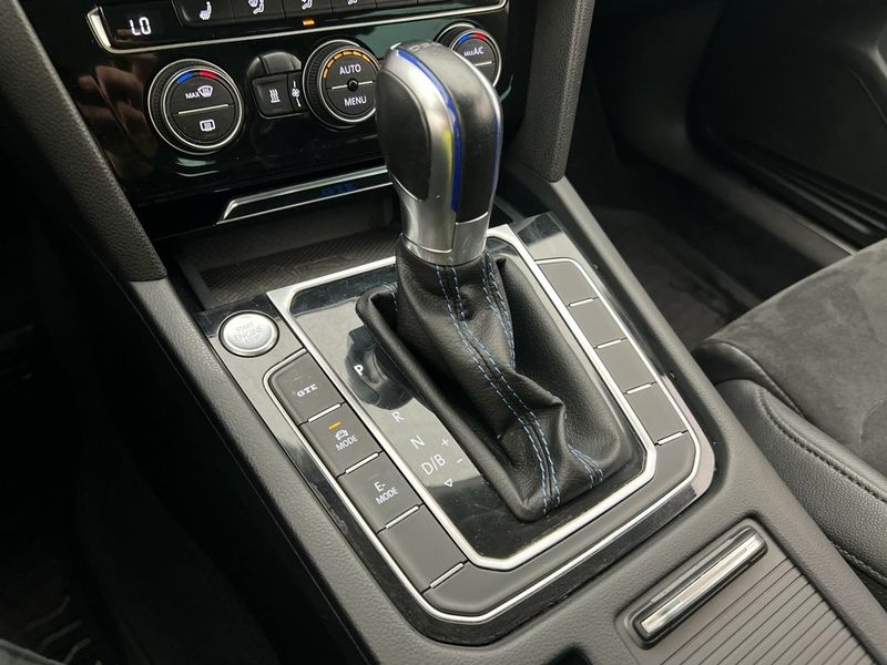 Volkswagen Passat bild 22