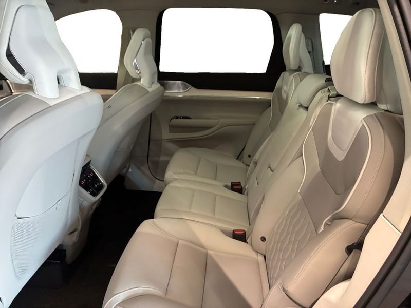 Volvo EX90 bild 6