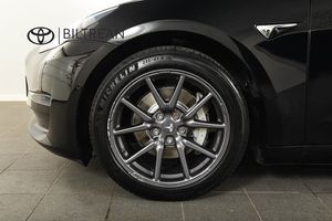 Tesla Model 3 bild 14