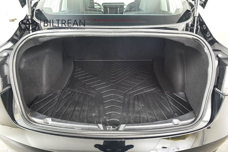 Tesla Model 3 bild 10