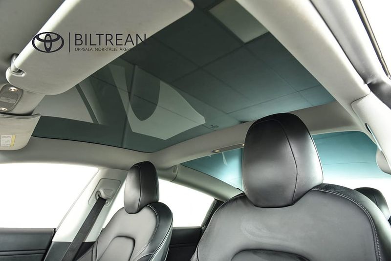 Tesla Model 3 bild 11