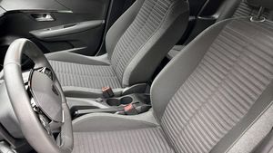 Peugeot 208 bild 8
