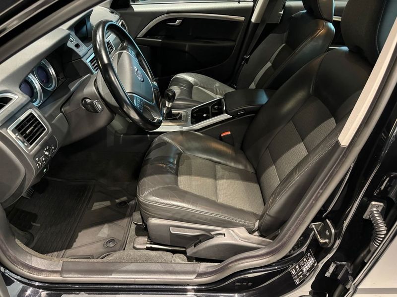 Volvo V70 bild 2