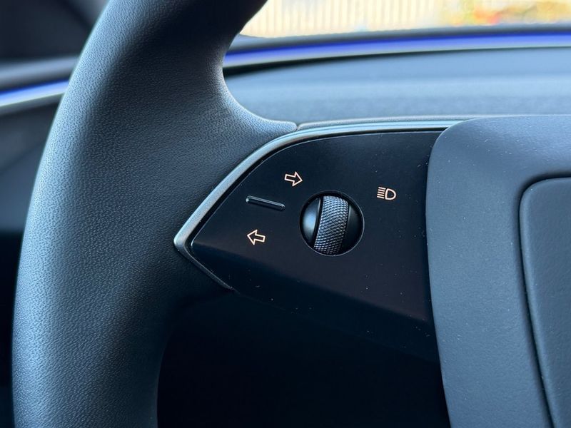 Tesla Model 3 bild 22